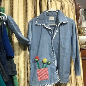Vintage handmade Blue Button-Up Shirt with 3D Floral Patch very kitschy